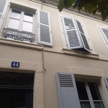 Appartement En Centre Ville Nevers Exterior foto